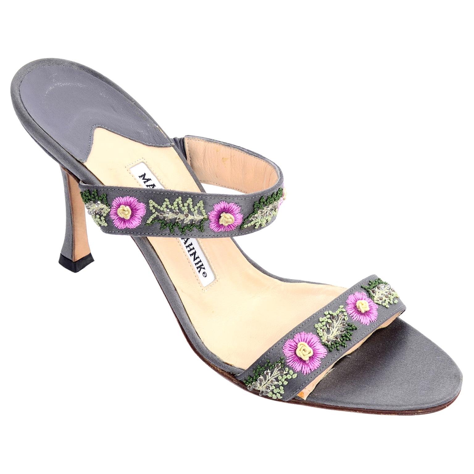 Manolo Blahnik Vintage Open Toe Beaded Slide Sandals W Pink Embroidered Flowers 