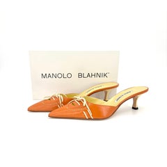 Manolo Blahnik Vintage Orange Bow Pointed Toe Slip On Kitten Heel Mules 41