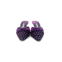 Manolo Blahnik Vintage Polka Dot Bow Pointed Toe Kitten Heel Mules 38.5