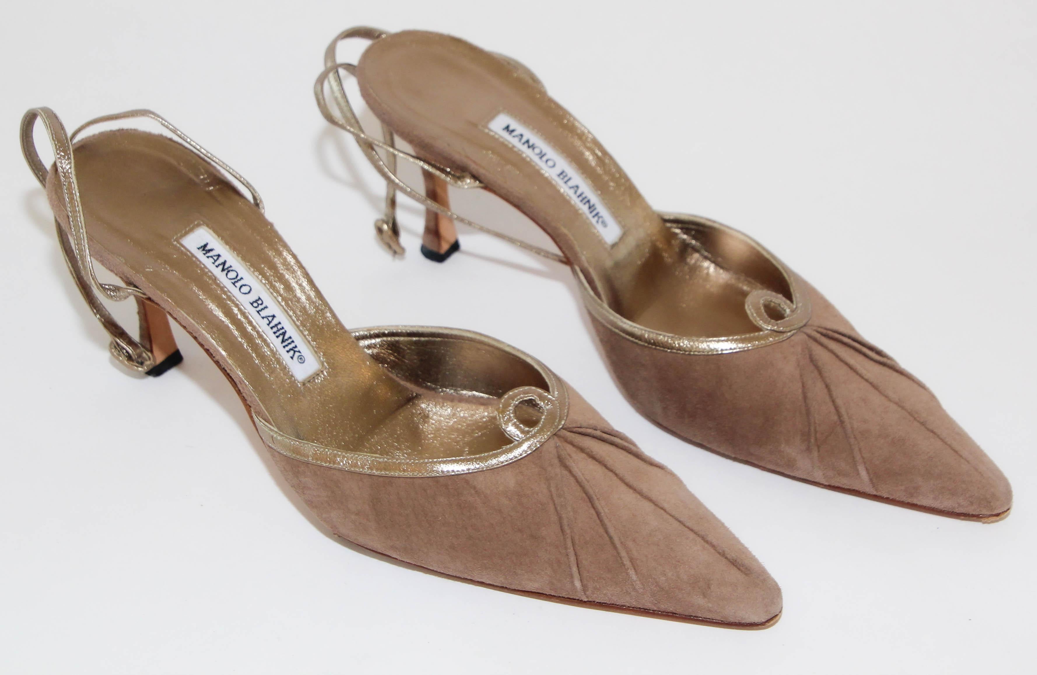 Manolo Blahnik Vintage Suede Shoes With Leather Ankle Straps Size 40 For Sale 10