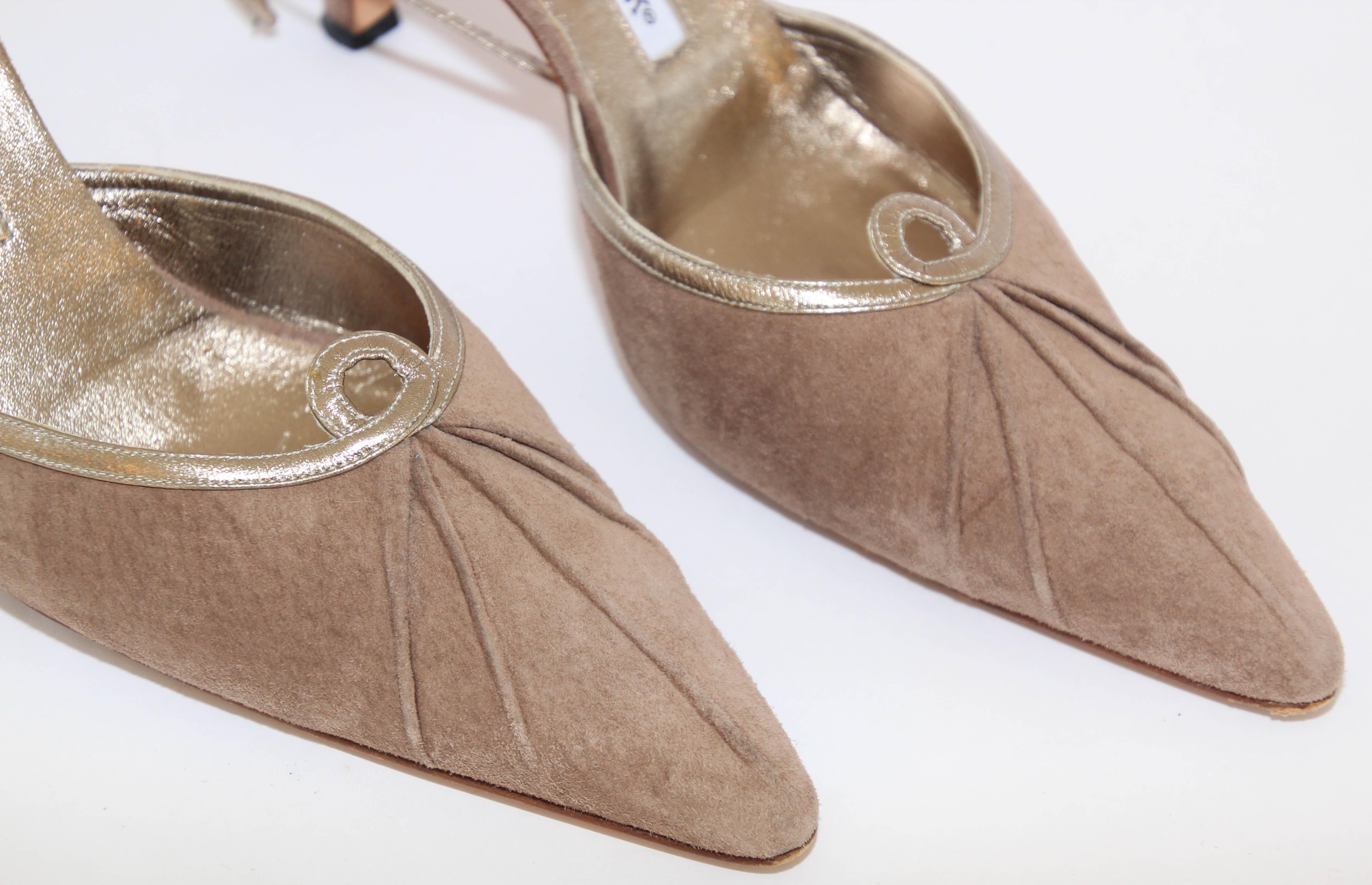 Manolo Blahnik Vintage Wildleder Schuhe mit Leder-Knöchelriemen Größe 40 für Damen oder Herren im Angebot