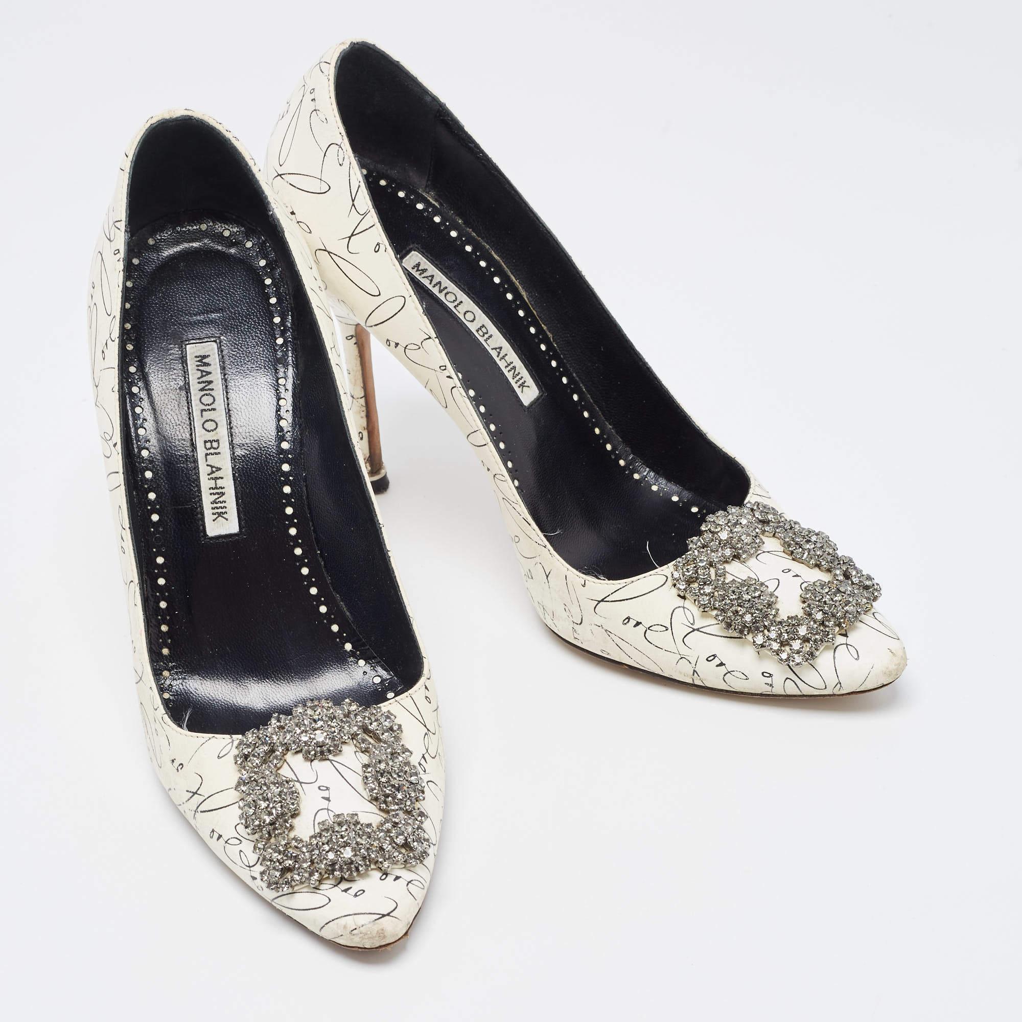 Manolo Blahnik White/Black Leather Crystal Embellished Pointed Toe Pumps In Fair Condition In Dubai, Al Qouz 2