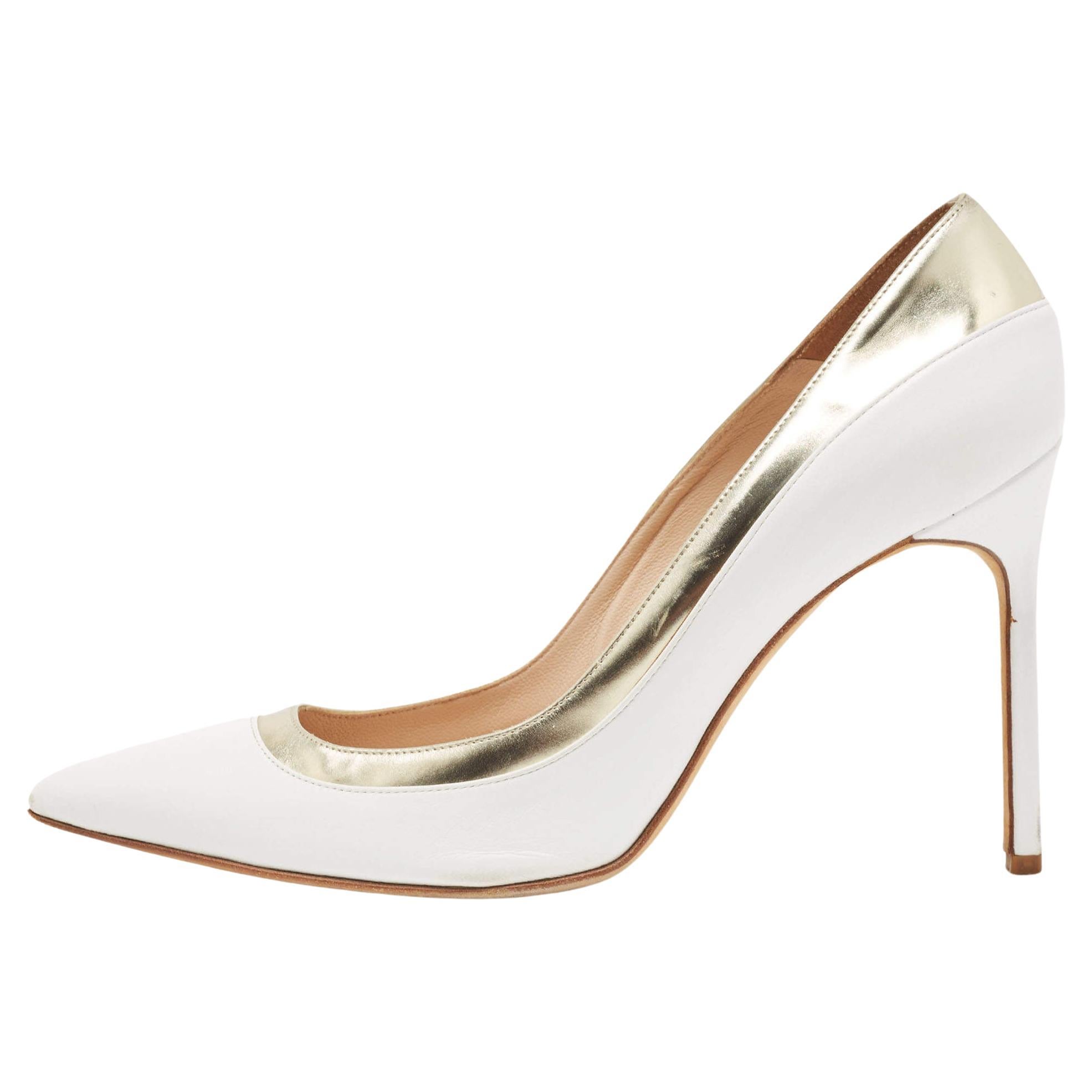 Manolo Blahnik White/Gold Leather Pointed Toe Pumps Size 40