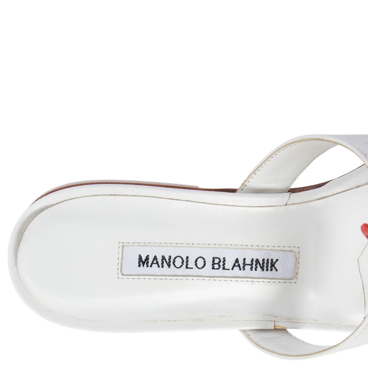 Gray MANOLO BLAHNIK white leather CORAL BEADED Flat Thong Sandals Shoes 36.5 For Sale