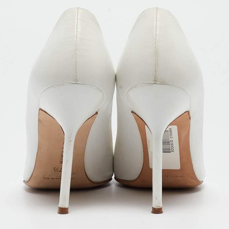 Women's Manolo Blahnik White Leather Embellished Pointed Toe Pumps Size 37.5