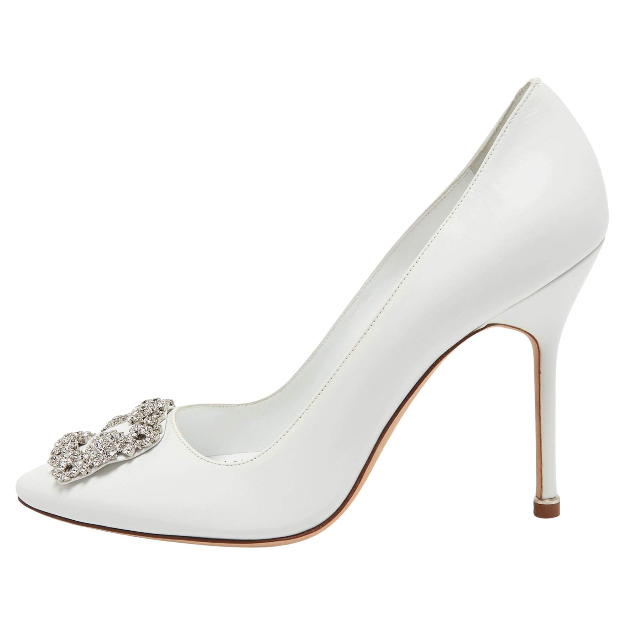 Manolo Blahnik White Leather Hangisi Pumps Size 40