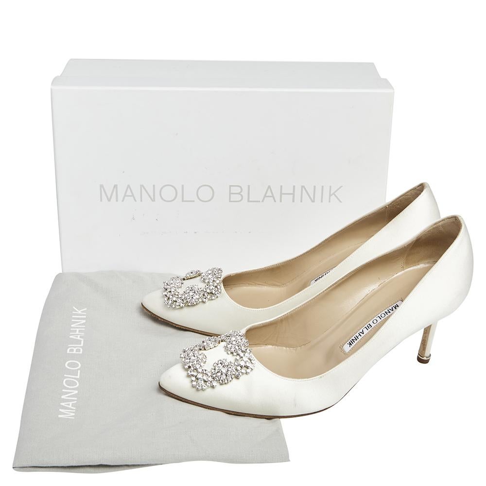 manolo blahnik white pumps