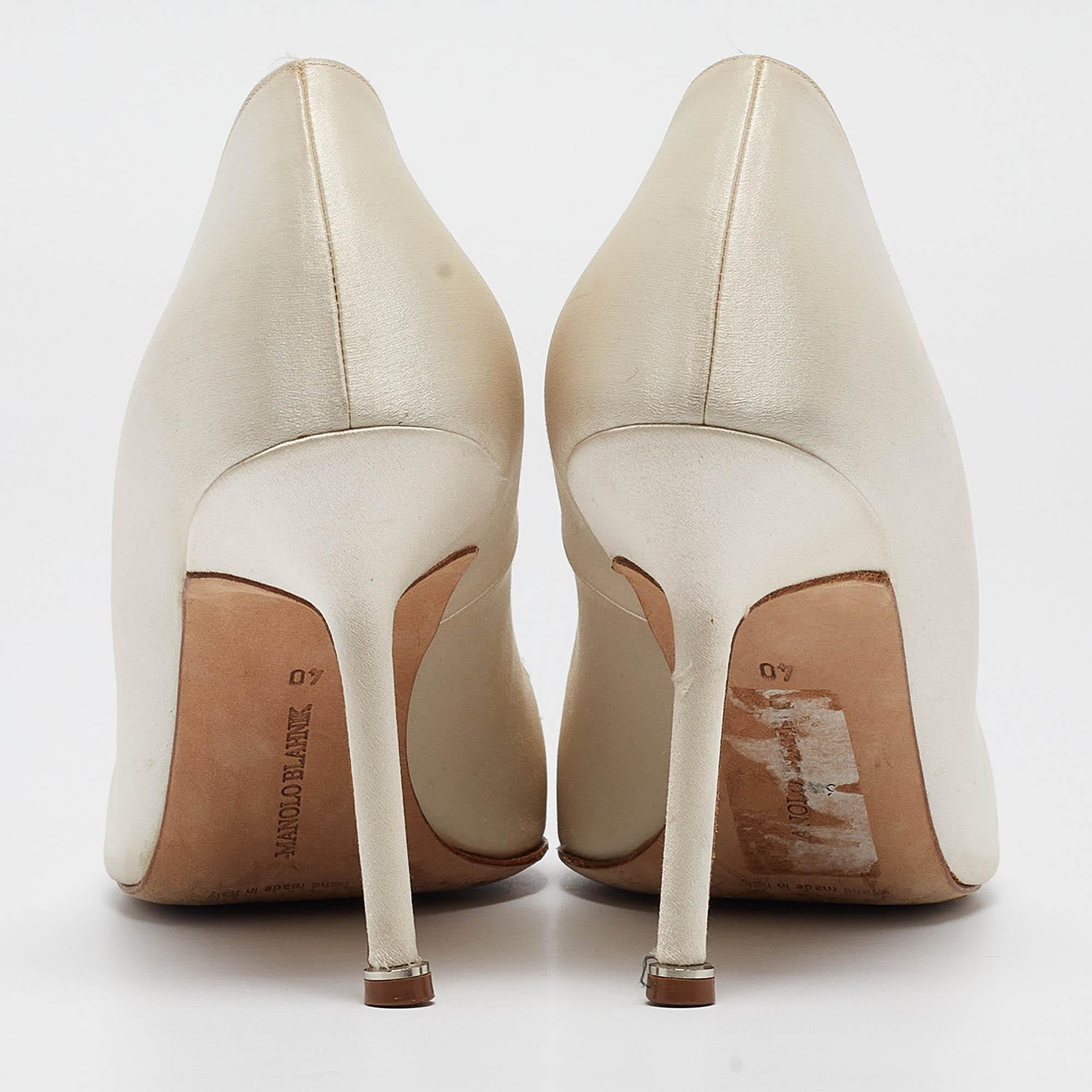 Manolo Blahnik White Satin Hangisi Pumps Size 40 1