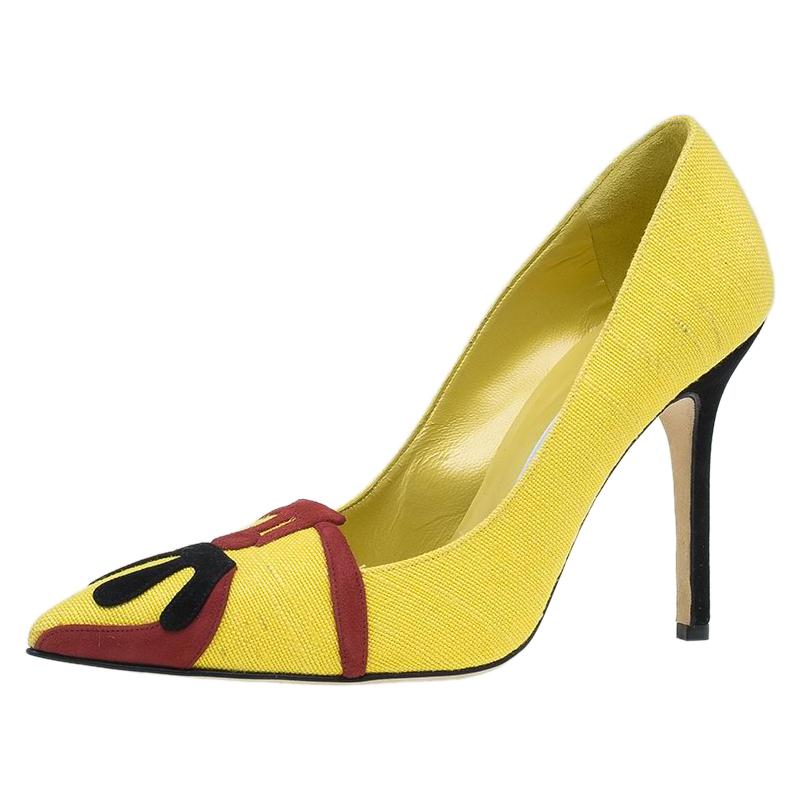 Manolo Blahnik Yellow Canvas Pointed Toe Pumps Size 41 For Sale at 1stDibs