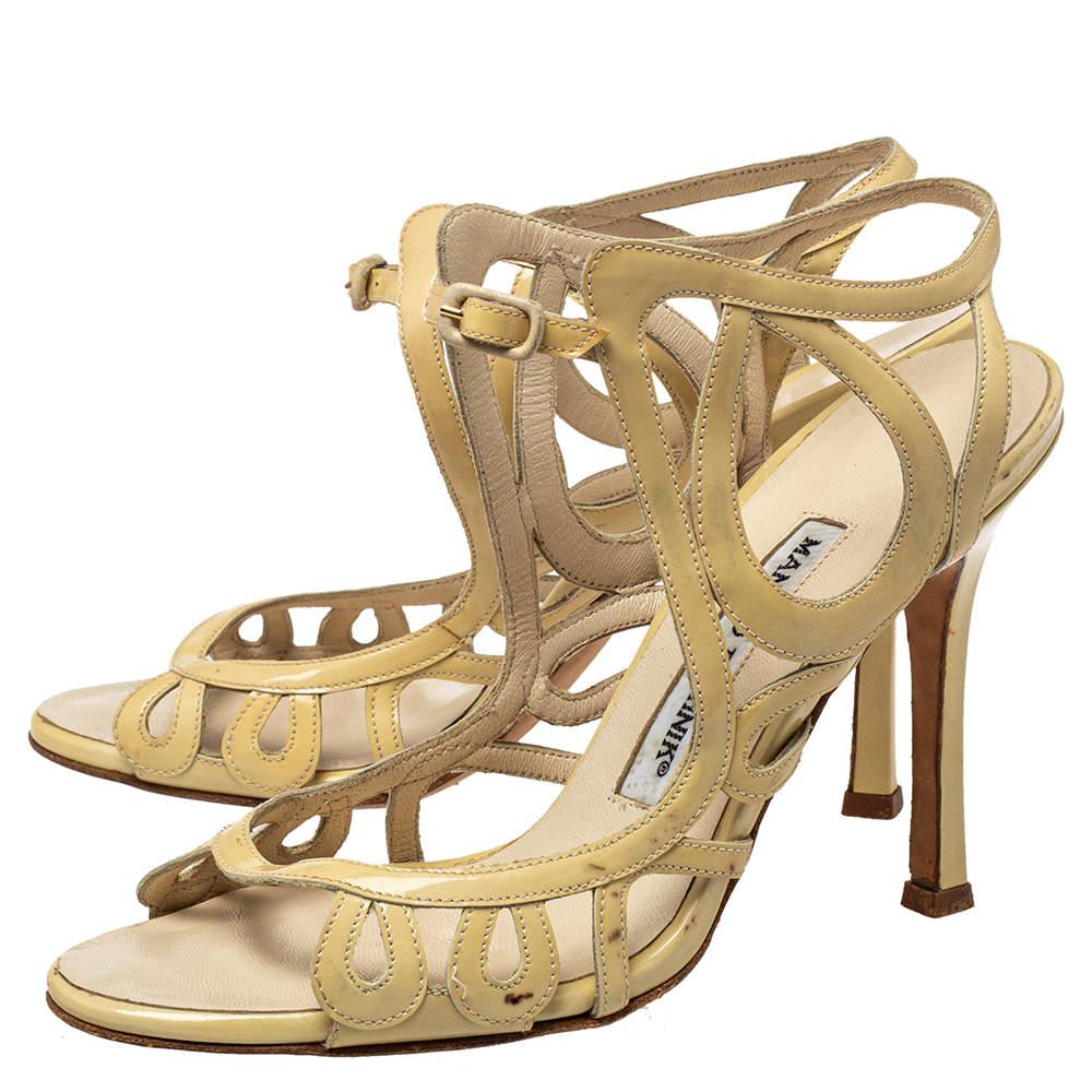 Manolo Blahnik Yellow Patent Leather Strappy Sandals Size 36.5 In Good Condition In Dubai, Al Qouz 2