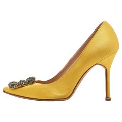 Manolo Blahnik Yellow Satin Hangisi Pumps Size 37