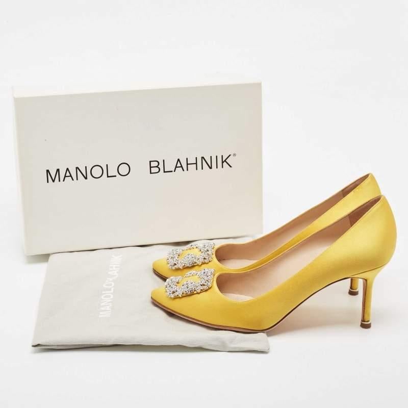 Manolo Blahnik Yellow Satin Hangisi Pumps Size 39 5