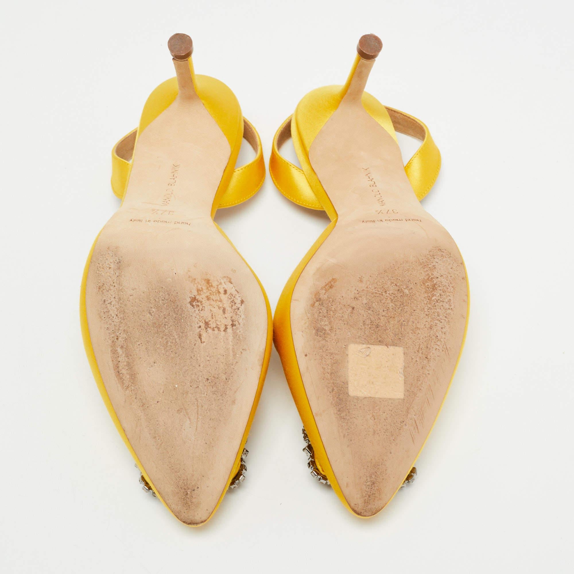Manolo Blahnik Yellow Satin Hangisi Slingback Pumps Size 37.5 In Good Condition In Dubai, Al Qouz 2