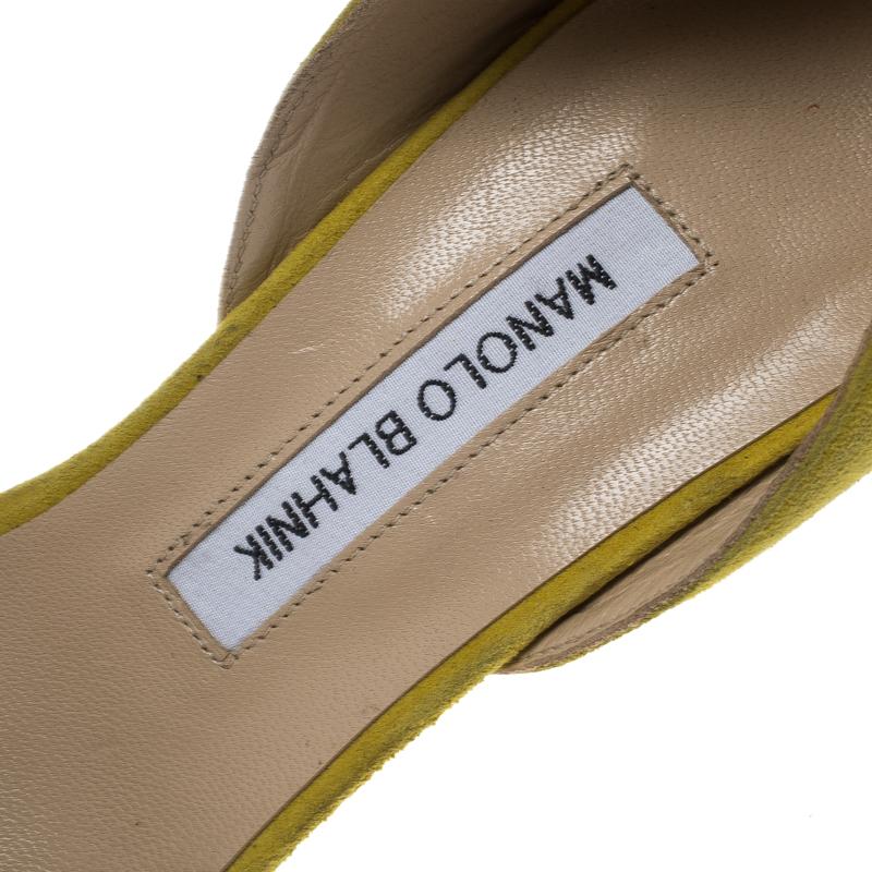 Manolo Blahnik Yellow Suede Tayler D'orsay Pointed Toe Pumps Size 40.5 In Good Condition In Dubai, Al Qouz 2