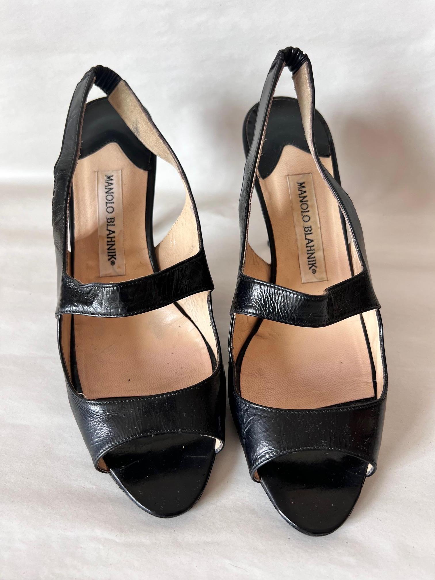 Manolo Blanik Black Satin Leather Cocktail Open Stripe Shoes In Excellent Condition For Sale In  Bilbao, ES