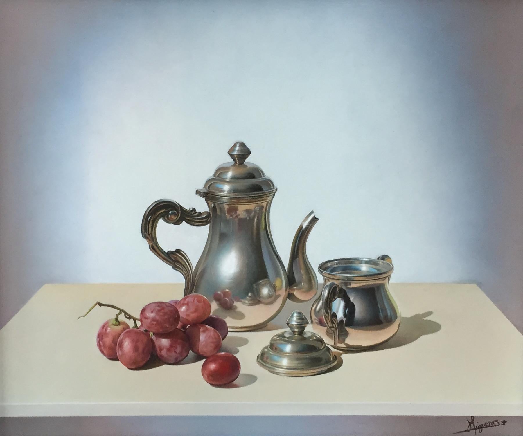 'Still Life with Grapes' Contemporary painting of Silverware, Coffee pot & Fruit - Painting by Manolo Higueras