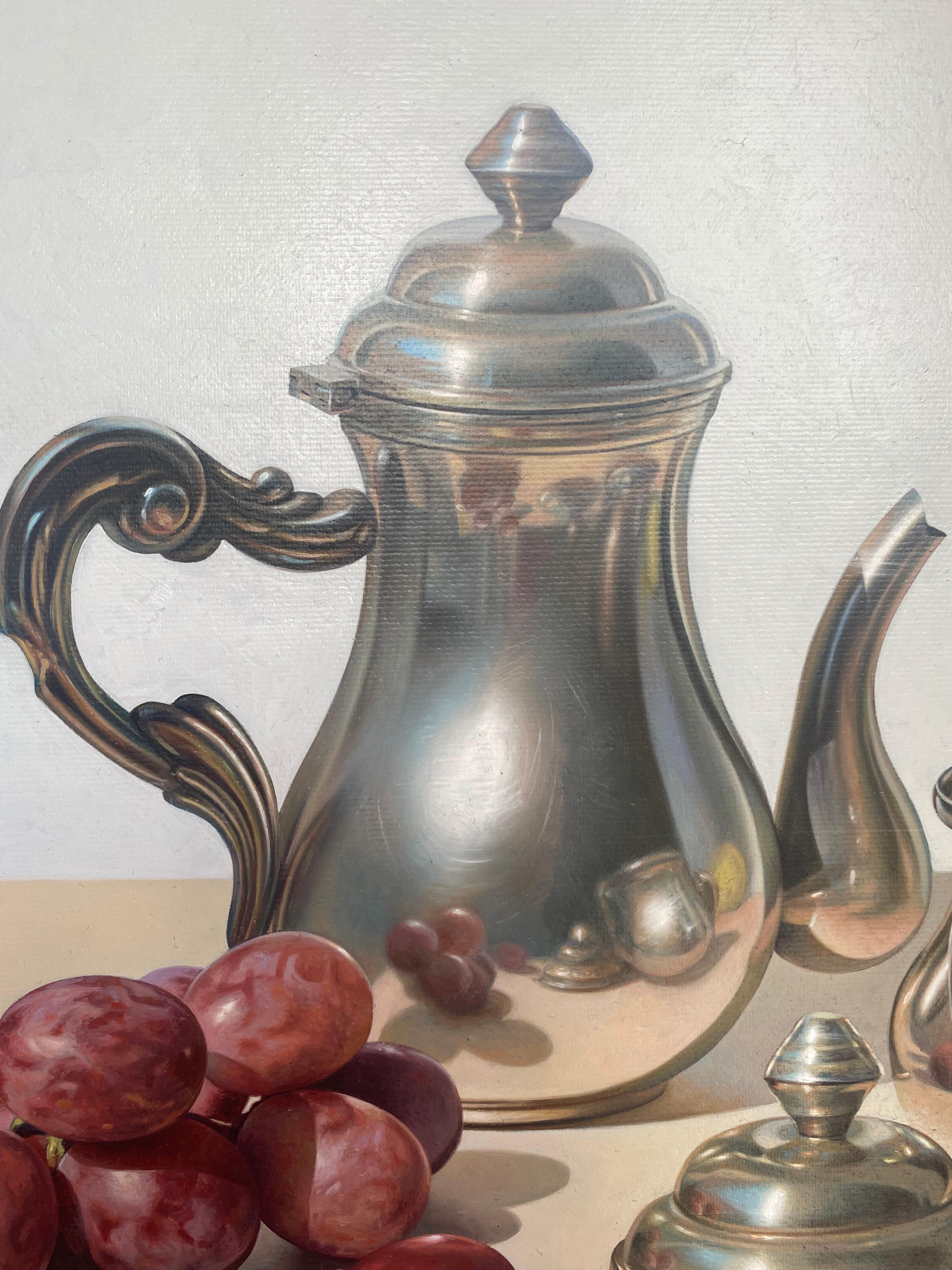 'Still Life with Grapes' Contemporary painting of Silverware, Coffee pot & Fruit - Photorealist Painting by Manolo Higueras