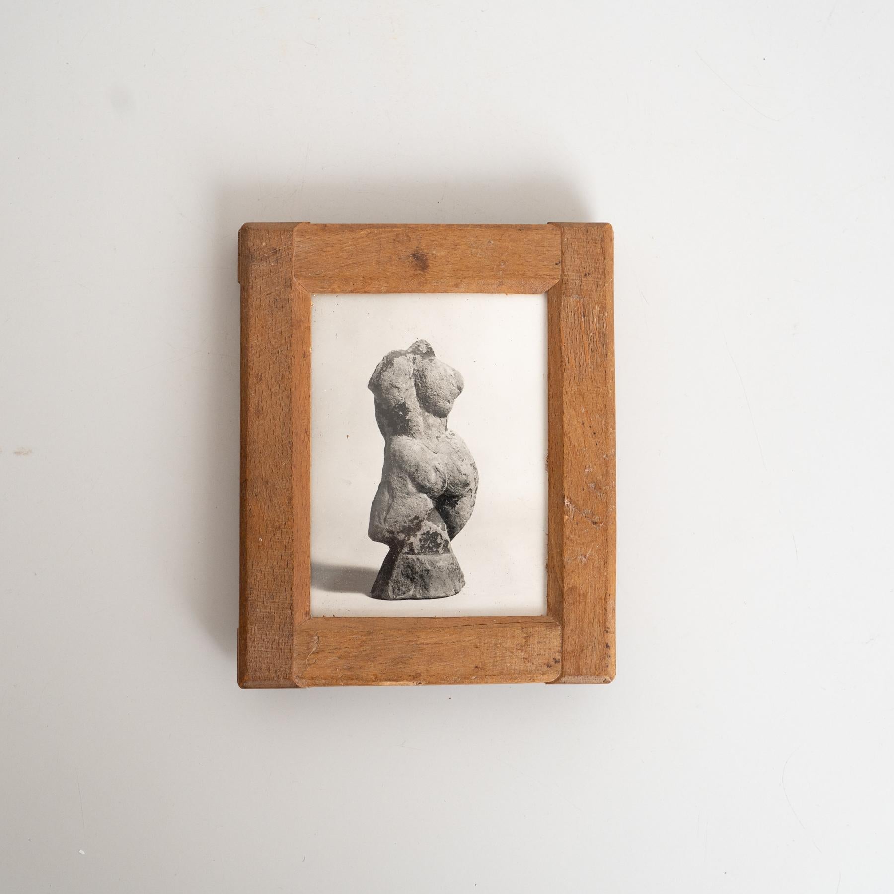 Manolo Hugué Vintage gerahmte Archivfotografie von Skulpturen.
Gedruckt, ca. 1960.
Inklusive Holzrahmen.

MATERIALIEN:
Gelatinesilber-Bromiddruck


 