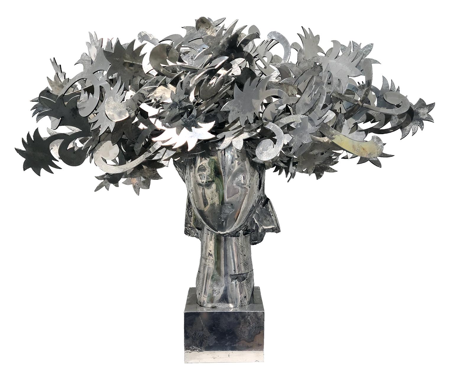 Manolo Valdes Figurative Sculpture - Ada Cabeza con Flores Plateadas aluminum sculpture by Manolo Valdés