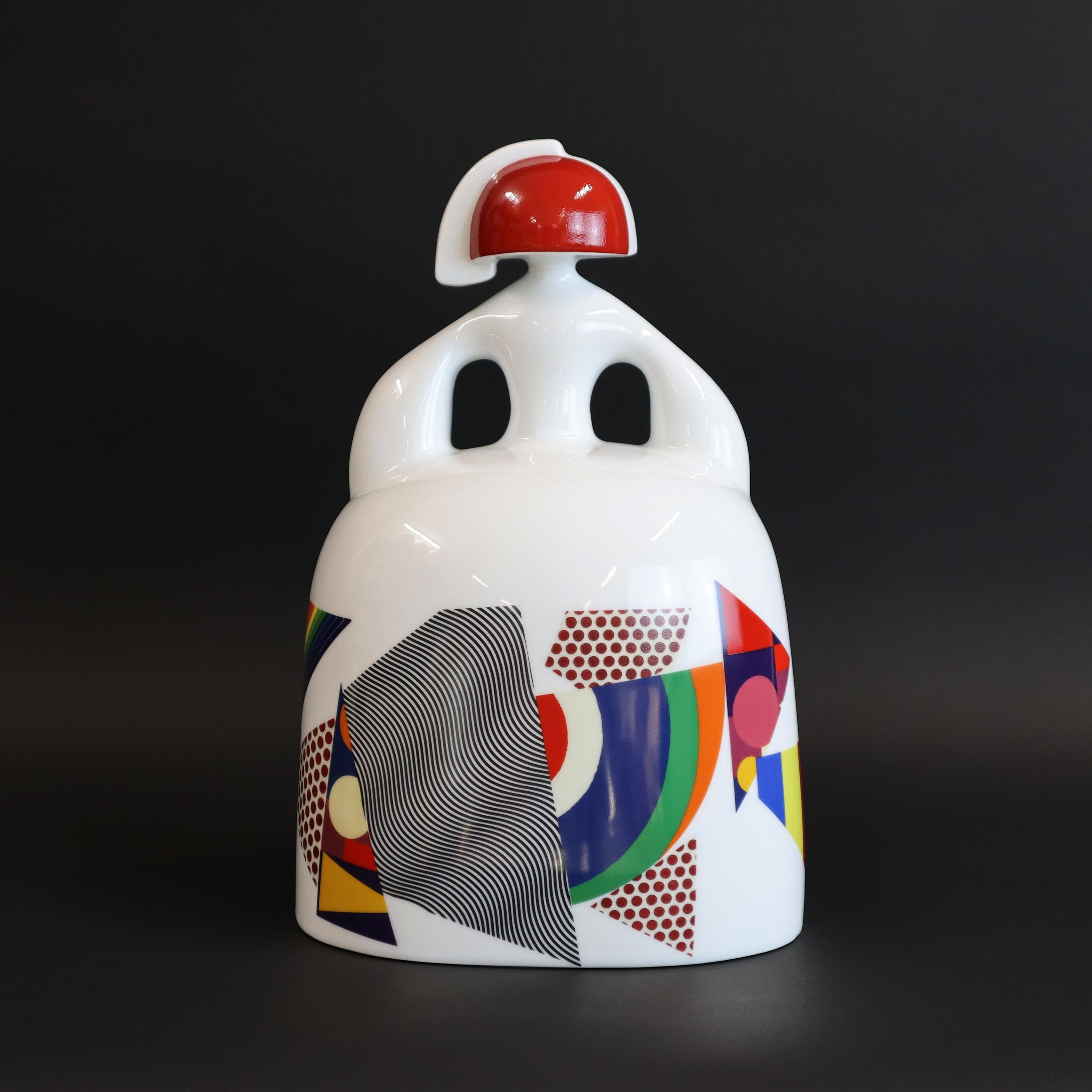 Reina Mariana II (Las Meninas), 2022, Valdés, esculturas de porcelana en venta 2