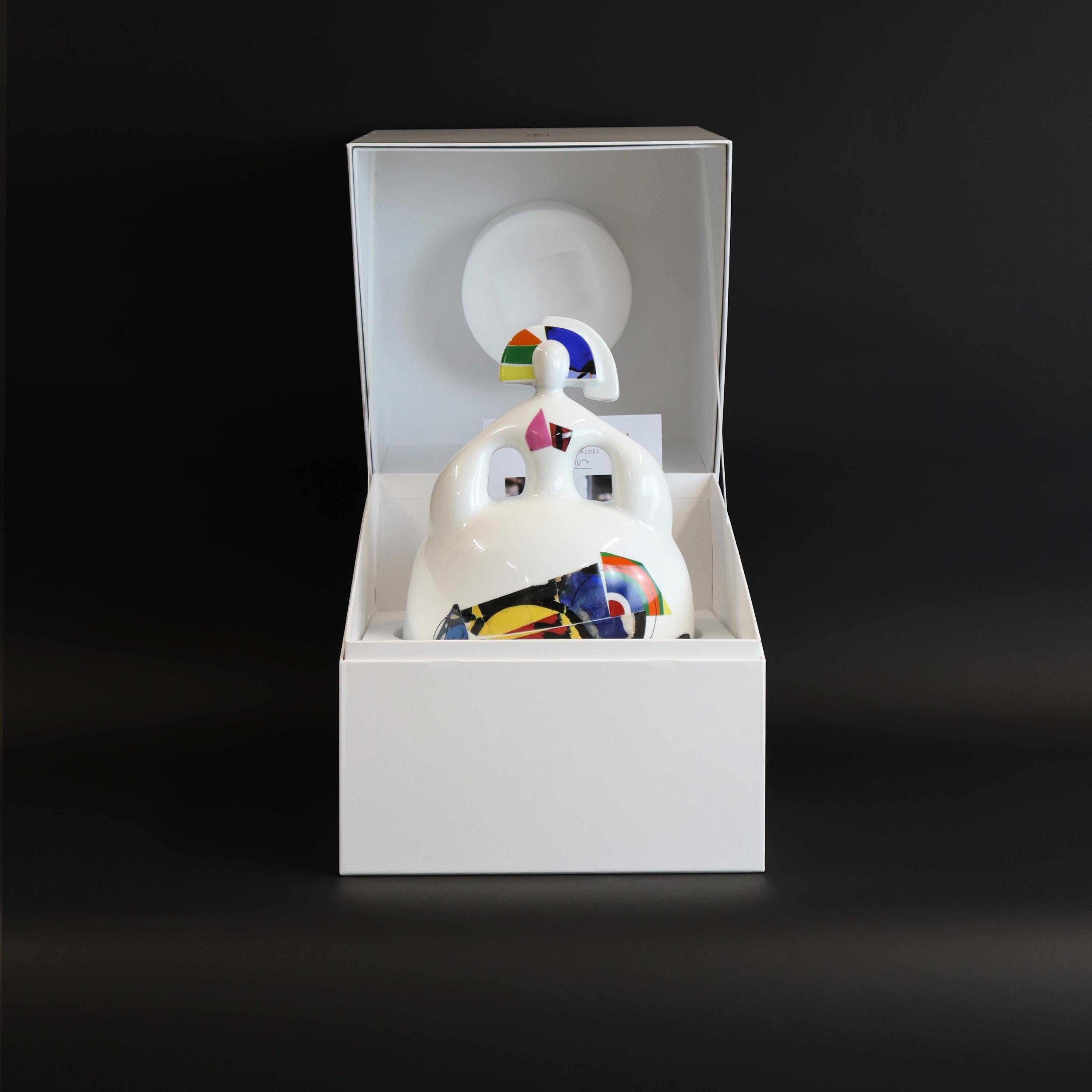 Reina Mariana III (Las Meninas), 2022, Valdés, porcelain sculptures For Sale 1