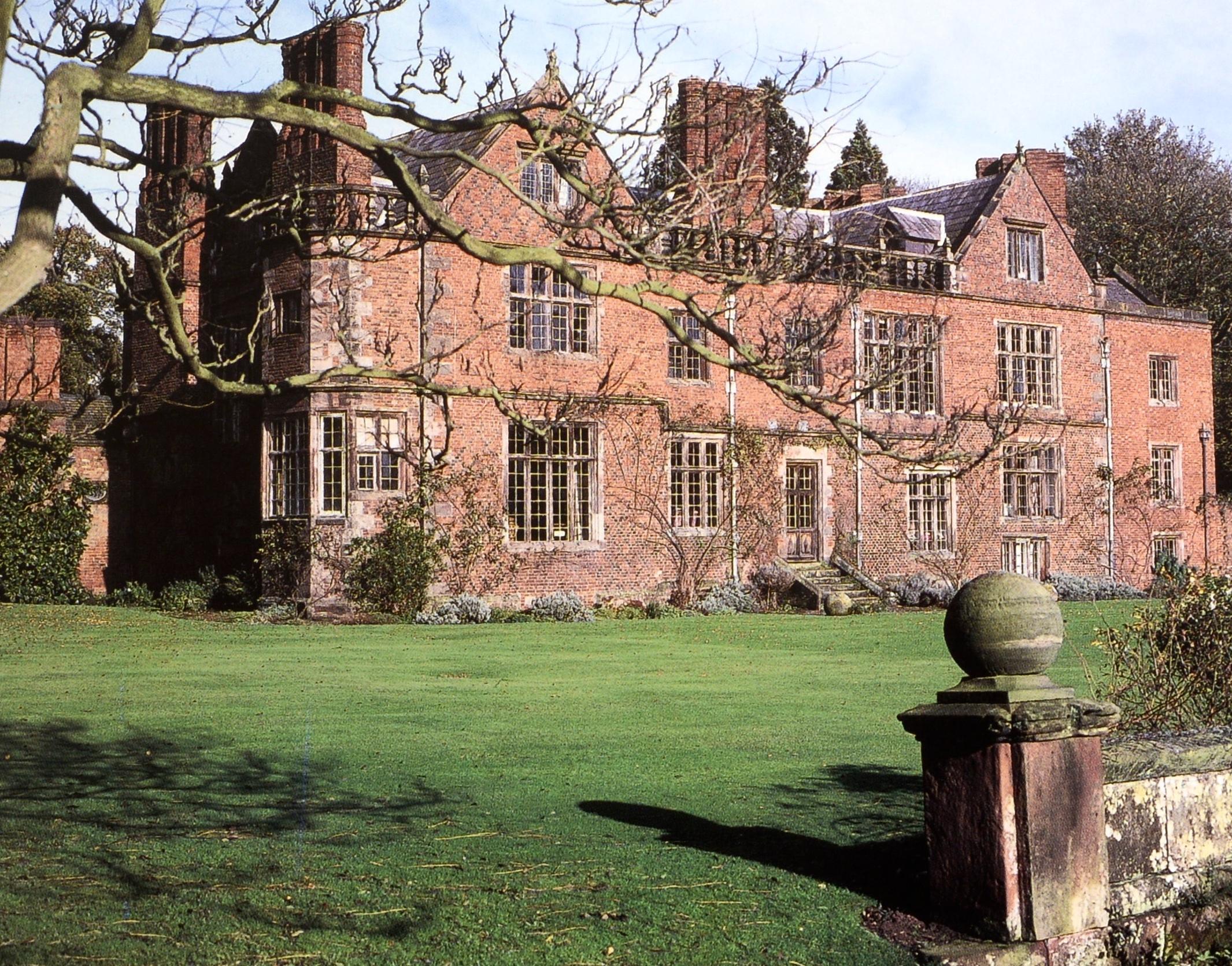 Manor Houses of England de Hugh Montgomery-Massingberd, 1ère édition en vente 10