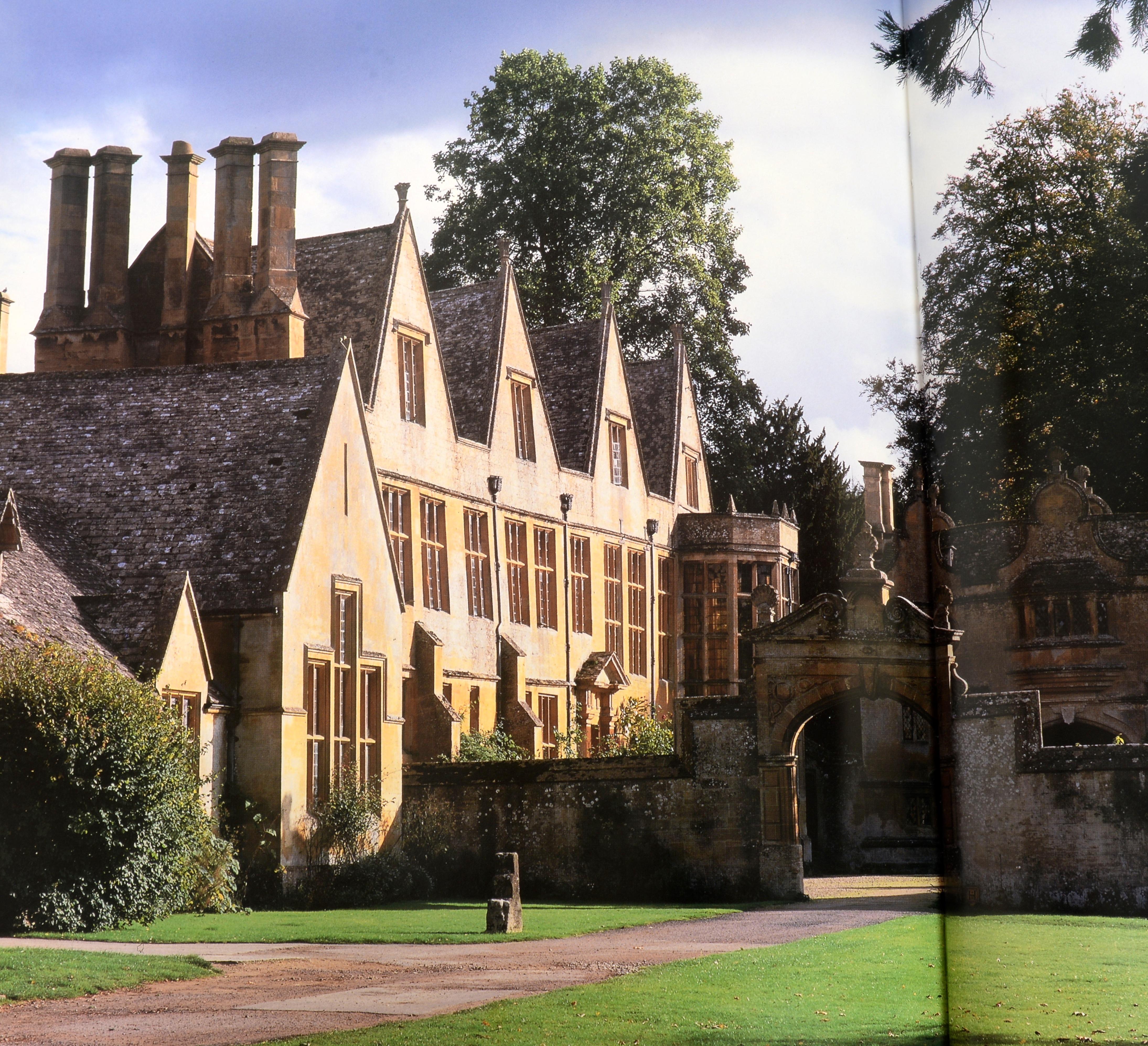 Manor Houses of England de Hugh Montgomery-Massingberd, 1ère édition en vente 11
