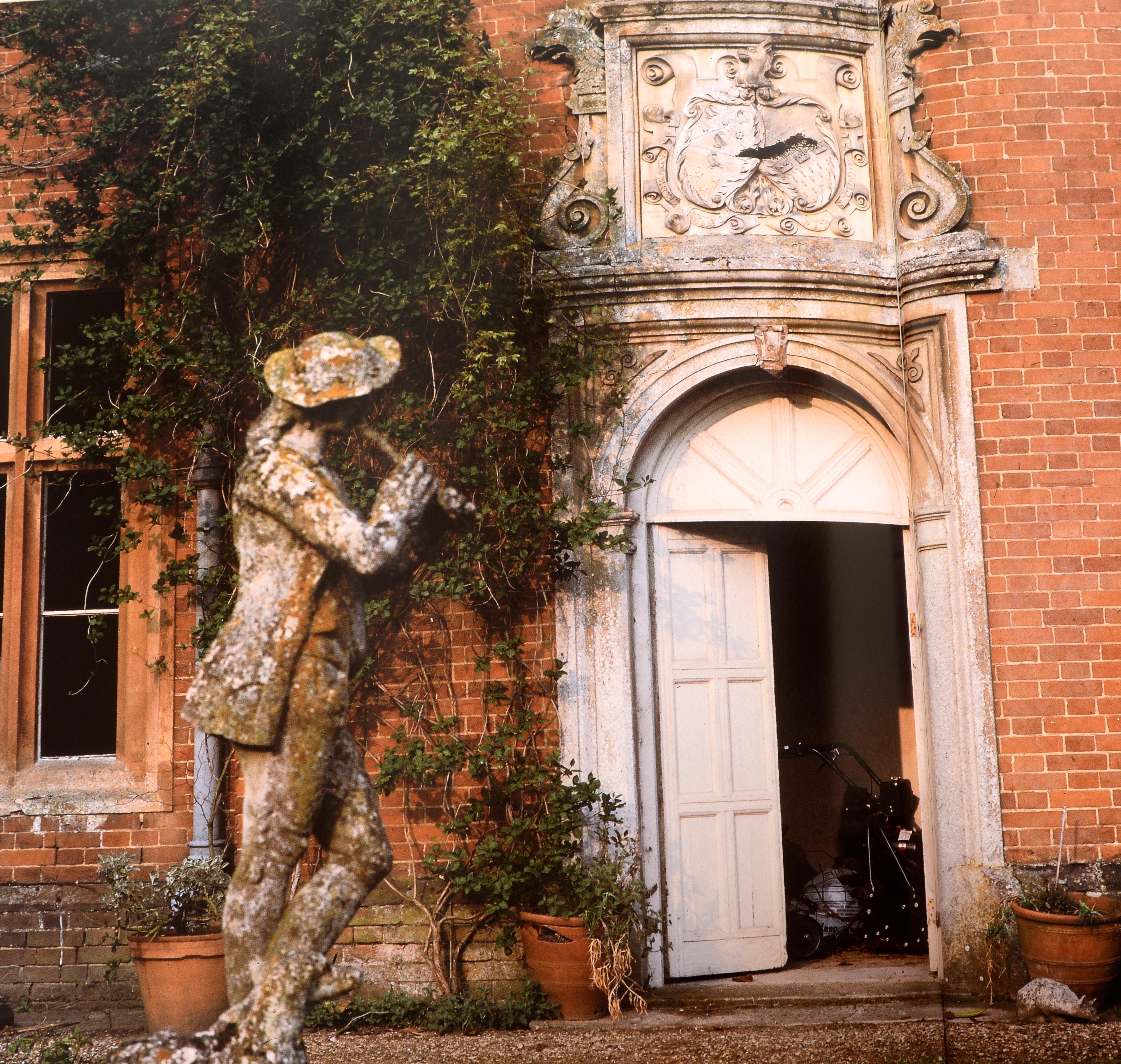 Manor Houses of England de Hugh Montgomery-Massingberd, 1ère édition en vente 13