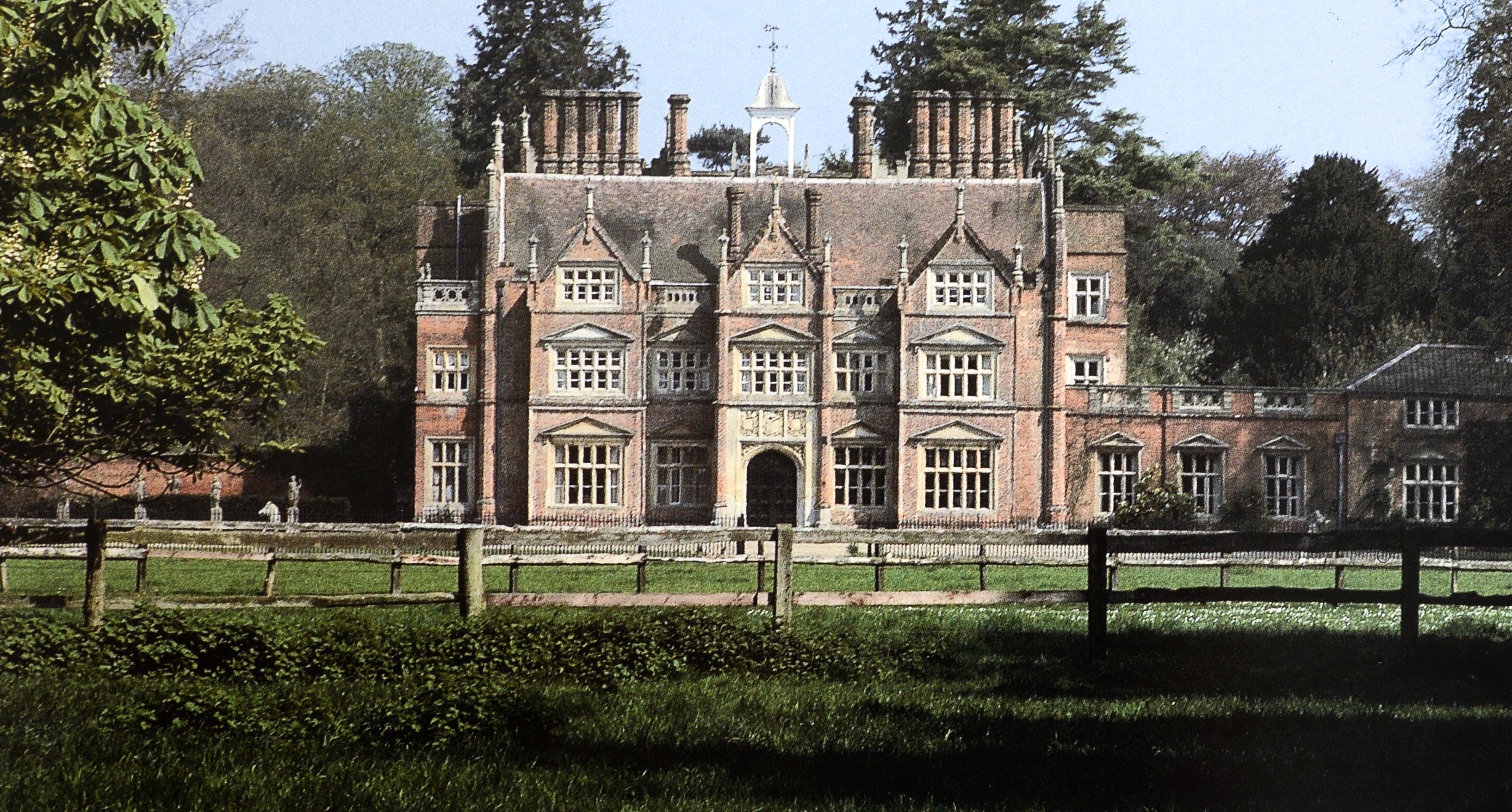 Manor Houses of England de Hugh Montgomery-Massingberd, 1ère édition en vente 14