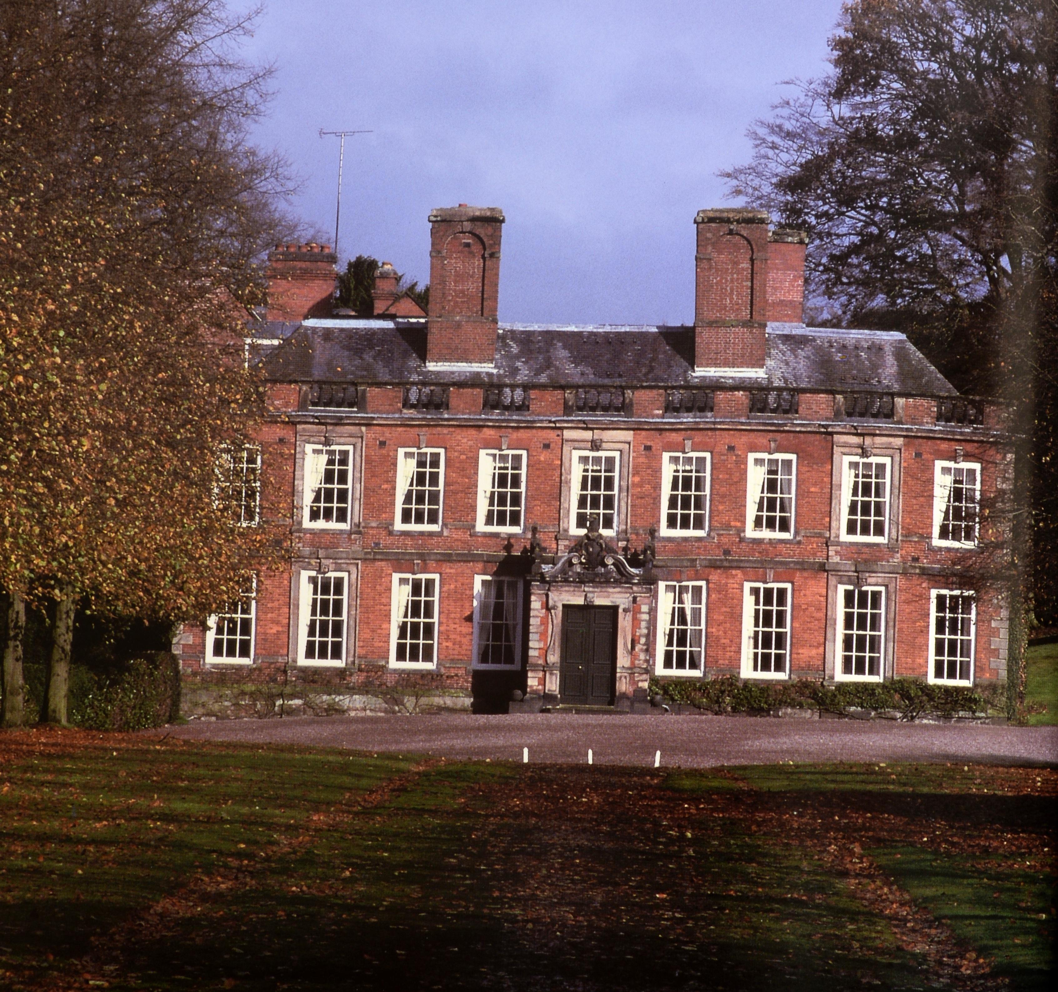 Papier Manor Houses of England de Hugh Montgomery-Massingberd, 1ère édition en vente