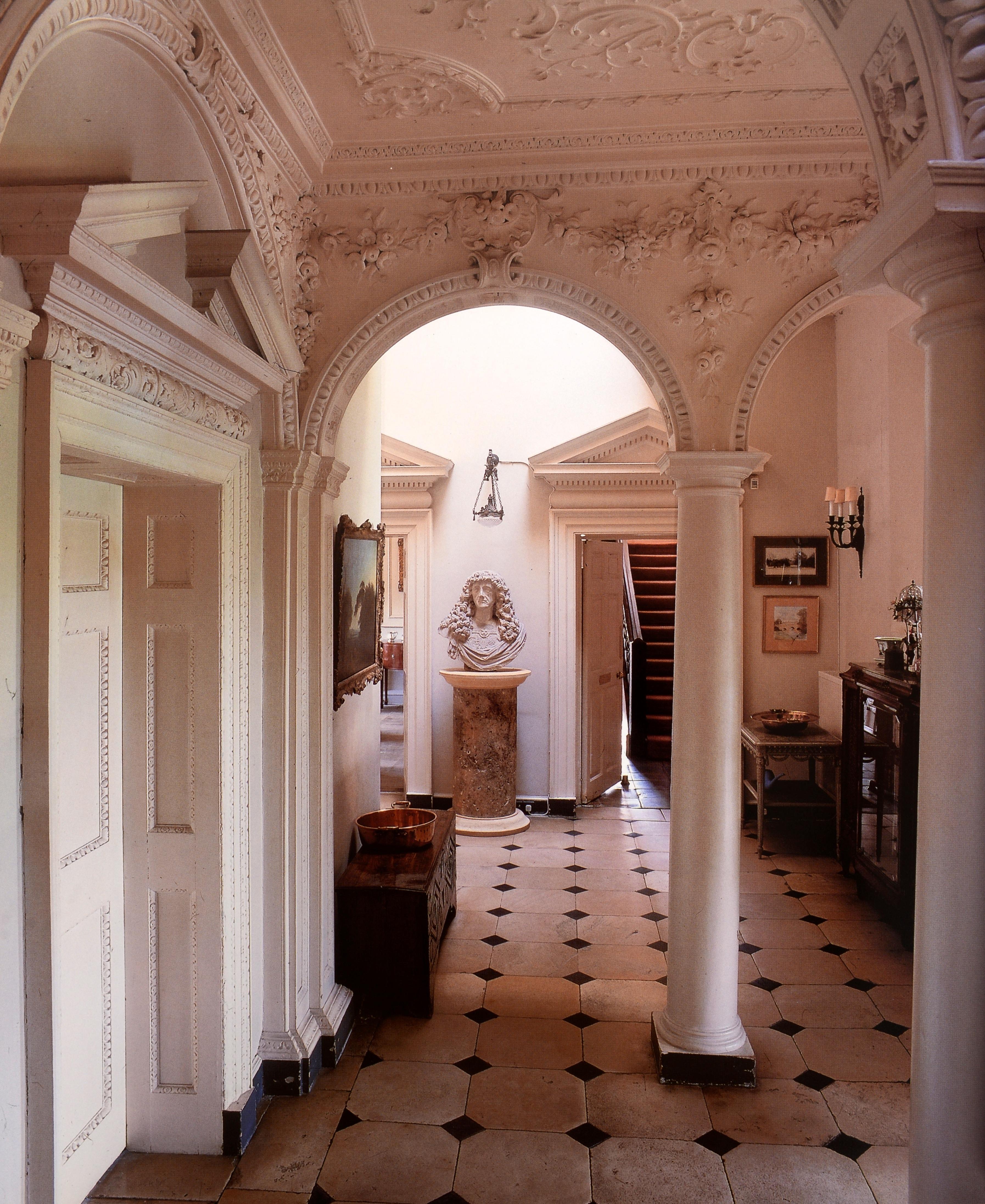 Manor Houses of England de Hugh Montgomery-Massingberd, 1ère édition en vente 2