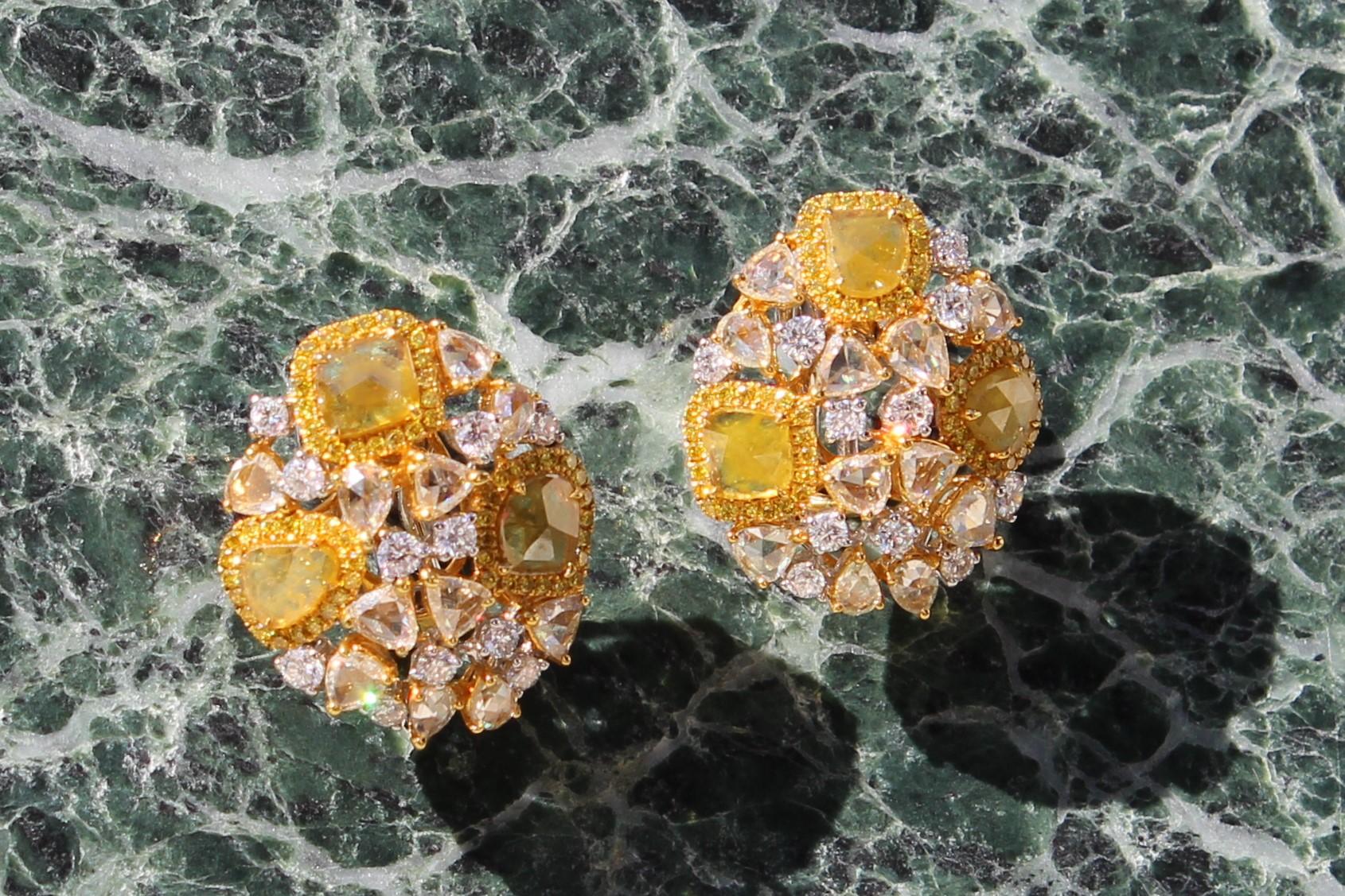 Manpriya B Yellow Slice, Rose-Cut Diamond 18 K Golden Cosmos Clip-On Earrings For Sale 3