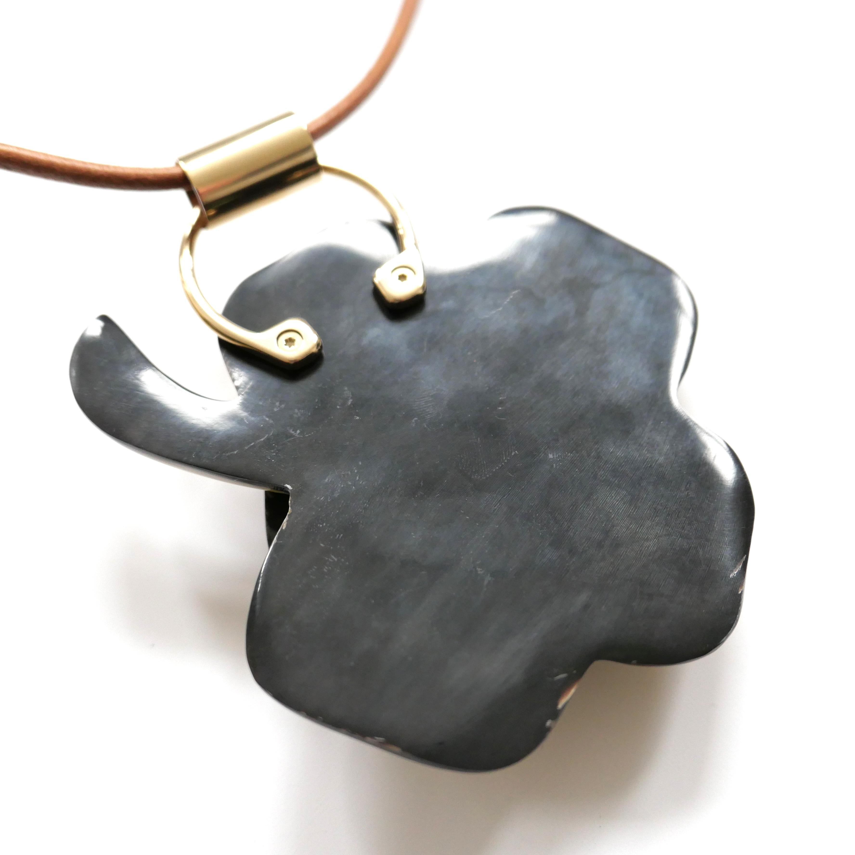 Donna Collana con ciondolo in resina Manrni Vintage Four Leaf Clover in vendita