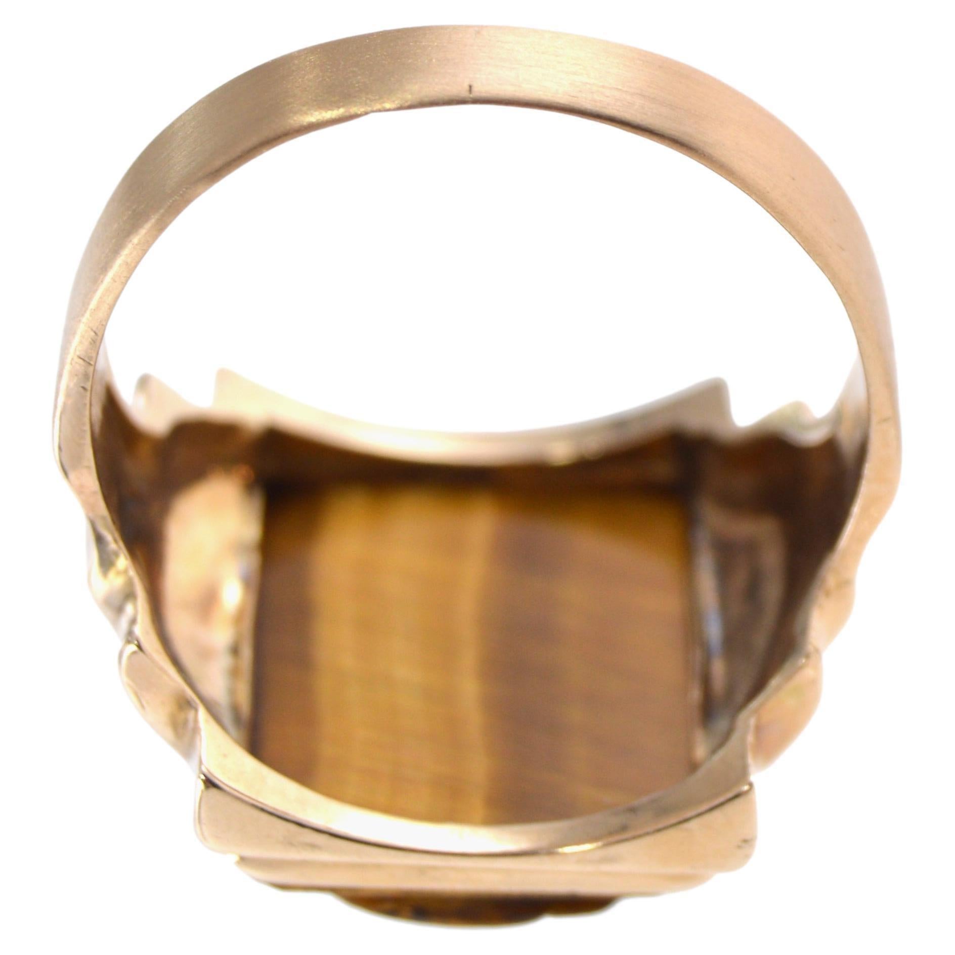 Unisex Art Deco 10kt. Solid Gold Tiger Eye Hand Constructed Ring from 1940s For Sale 6