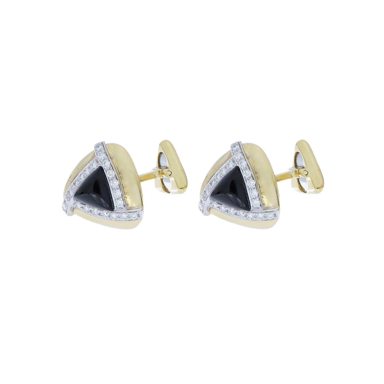 Man's Onyx and White Diamonds Wedding Cufflinks in 18 K Yellow Gold For Sale 2