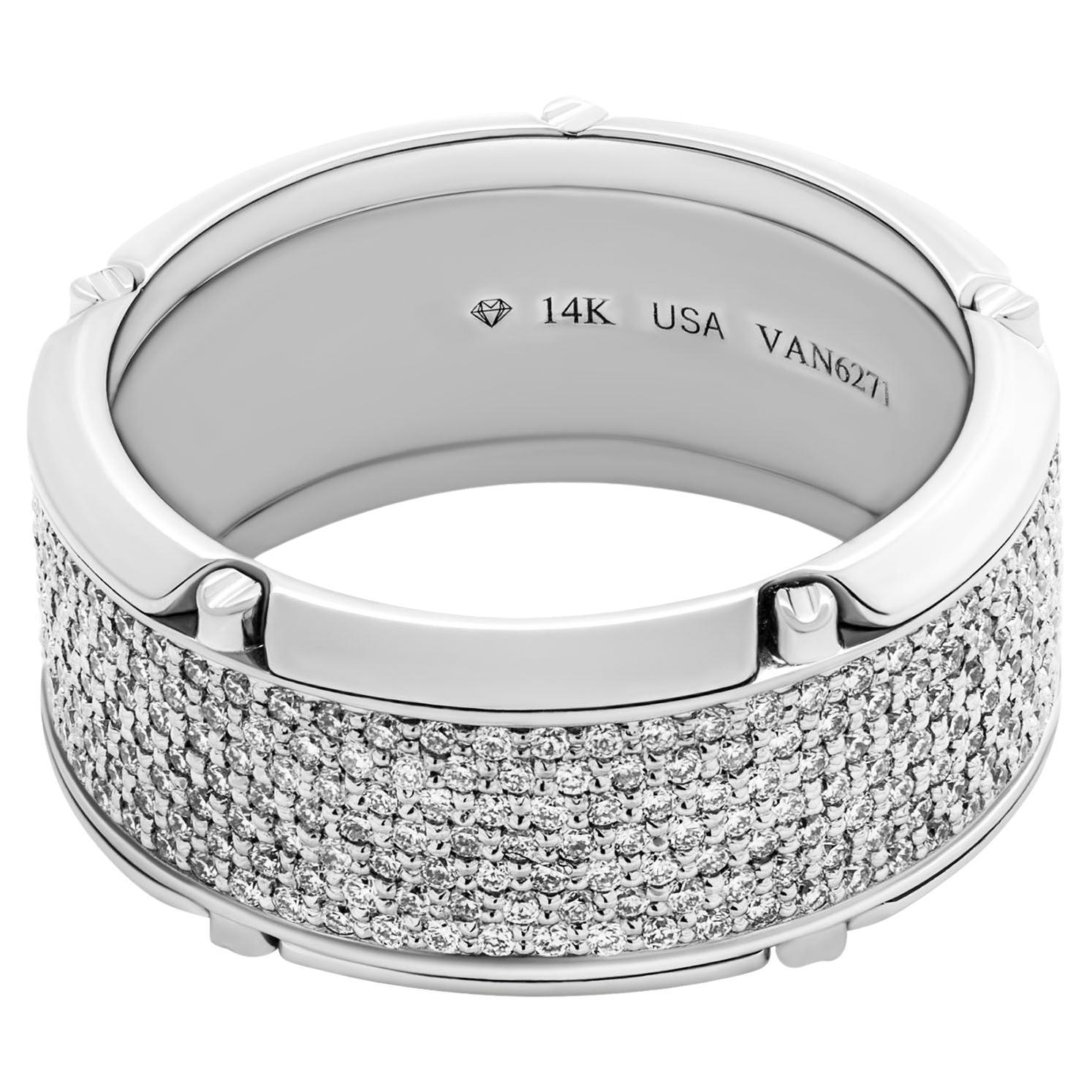 Mans Pave Band en 14k WG con diamantes
Tamaño: 10,75
Peso total en quilates :1.89ct F/G Color VS Claridad
420st
