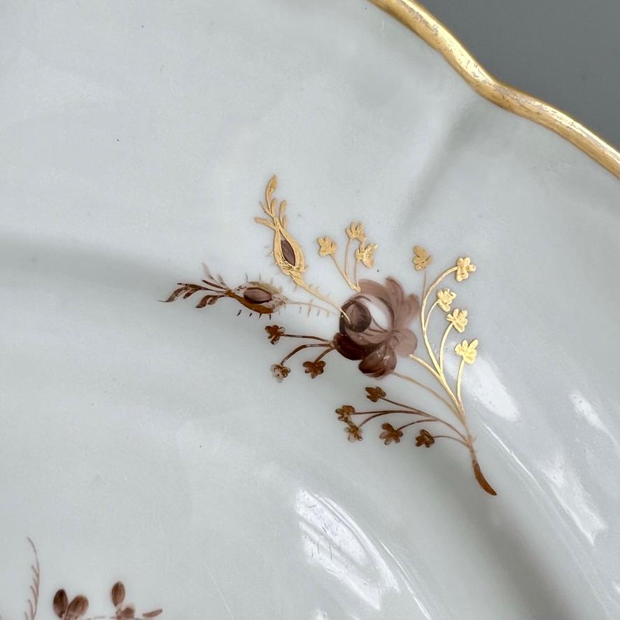 Assiette Mansfield, Monochrome Sépia Ranunculus par W. Billingsley, 1799-1802 (2) en vente 4