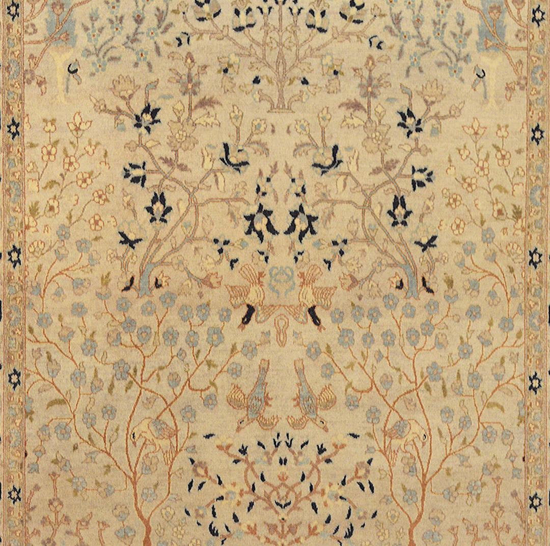 Genuine superb quality Tabriz rug handwoven in Pakistan. This beautiful Tabriz rug features masterful color combinations and exceptional workmanship. It is made of 100% fine natural wool.