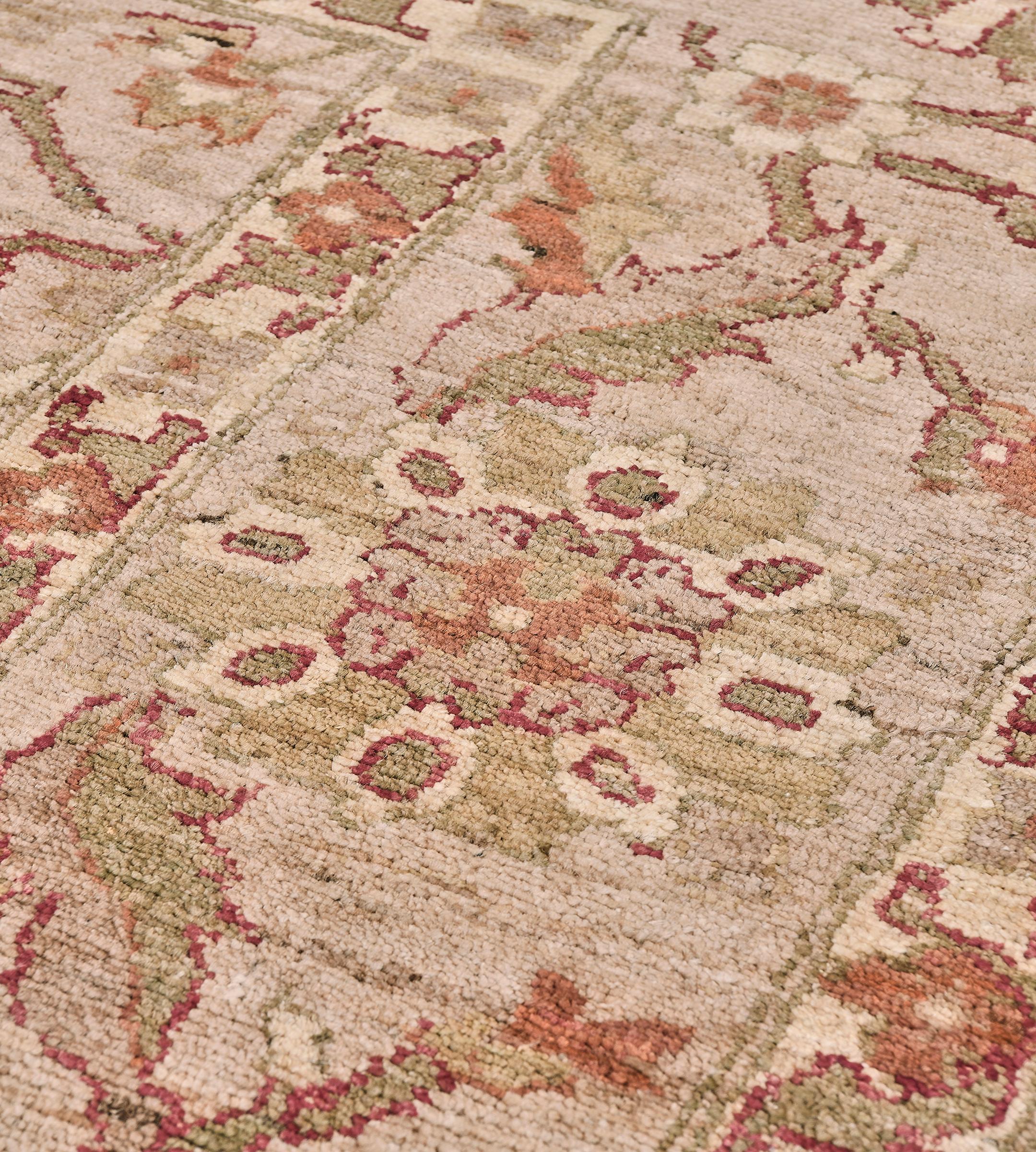 Hand-Woven Mansour Fine Quality Handwoven Agra Rug For Sale