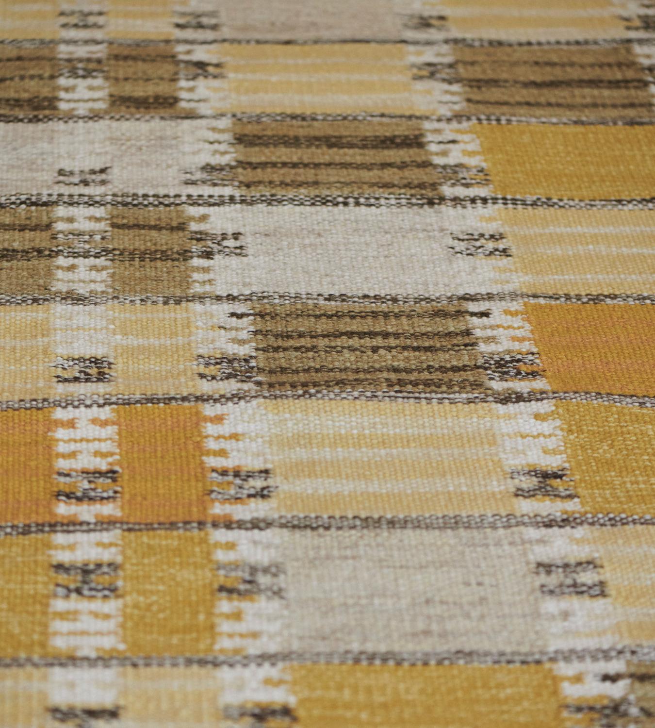 Contemporary Mansour Modern Handwoven Swedish Inspired Flat-Weave Wool Rug For Sale