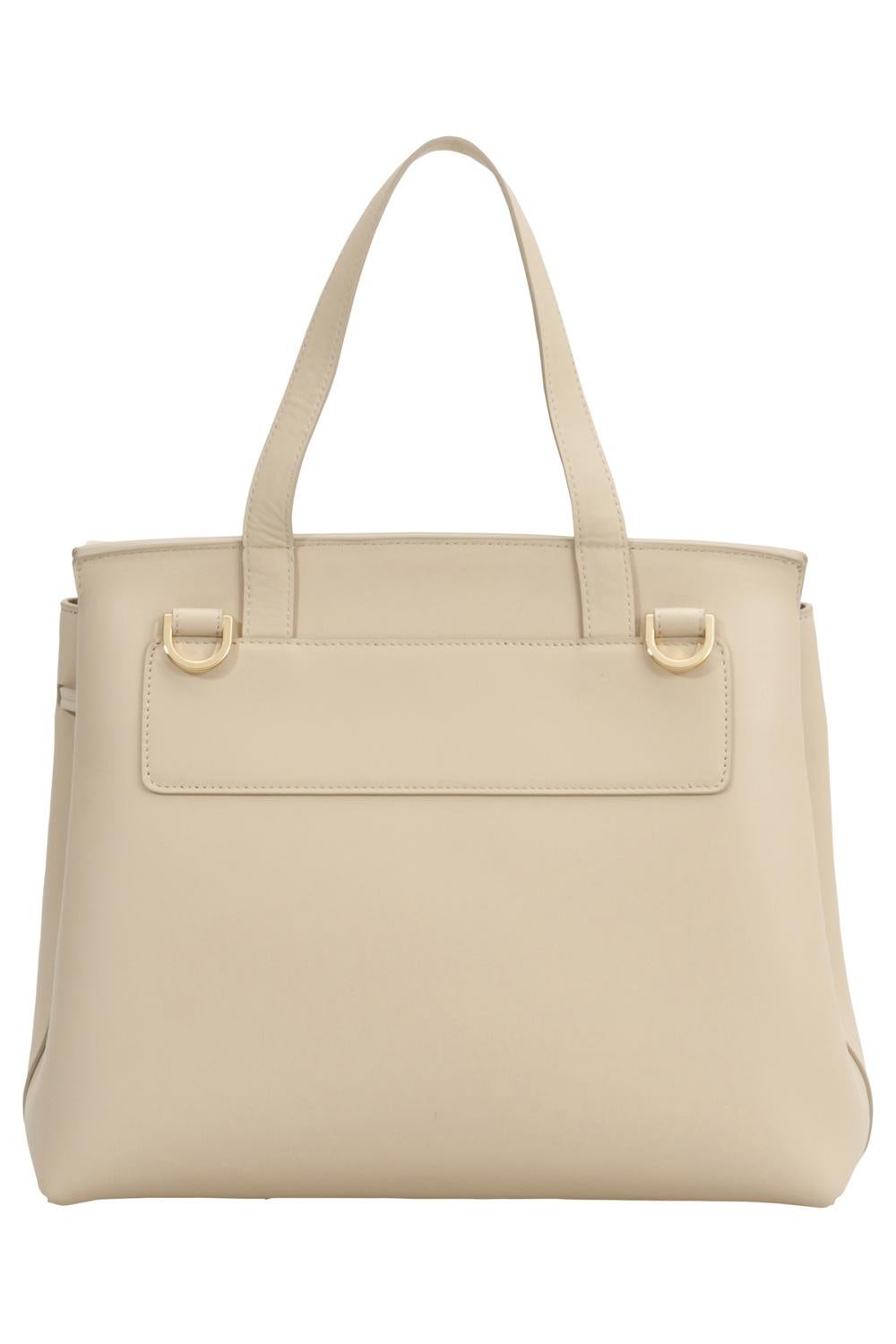 Subtle and sophisticated. this Lady tote from Mansur Gavriel is perfect for women with an understated fashion taste. It is crafted from leather and features a front flap and a drawstring closure. The bag boasts of a roomy canvas-lined interior that