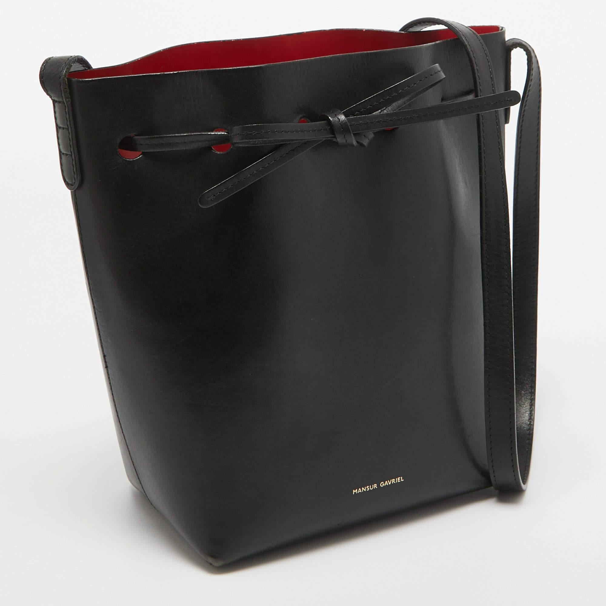 Mansur Gavriel Black Leather Mini Bucket Bag In Good Condition In Dubai, Al Qouz 2