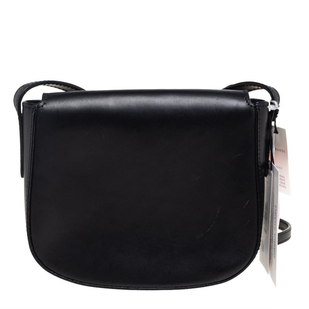 Mansur Gavriel Schwarze Crossbody-Tasche aus Leder mit Mini-Klappe im Zustand „Gut“ in Dubai, Al Qouz 2