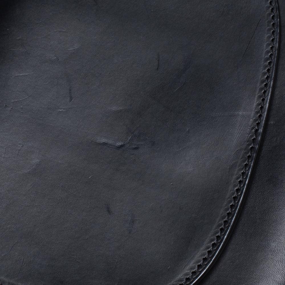 Mansur Gavriel Schwarze Crossbody-Tasche aus Leder mit Mini-Klappe 3