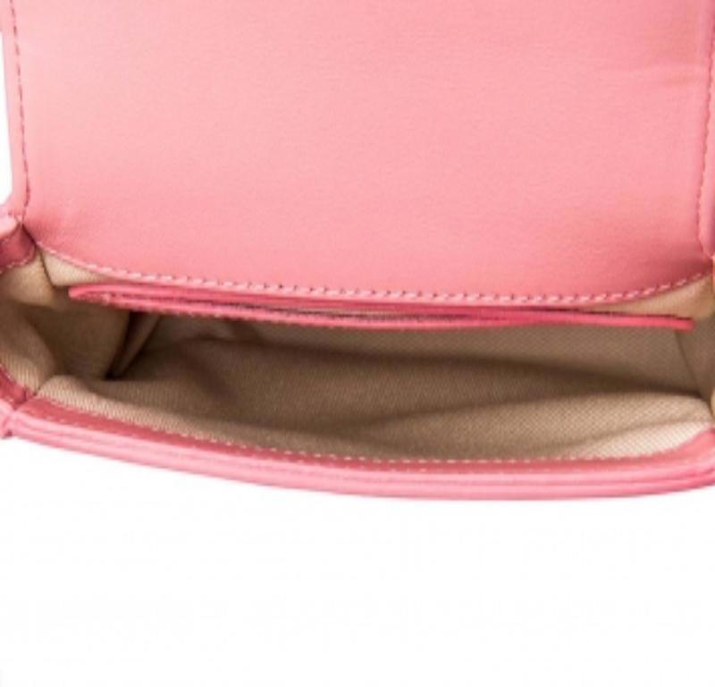 Mansur Gavriel Hellrosa Leder-Mini-Umhängetasche (Pink) im Angebot