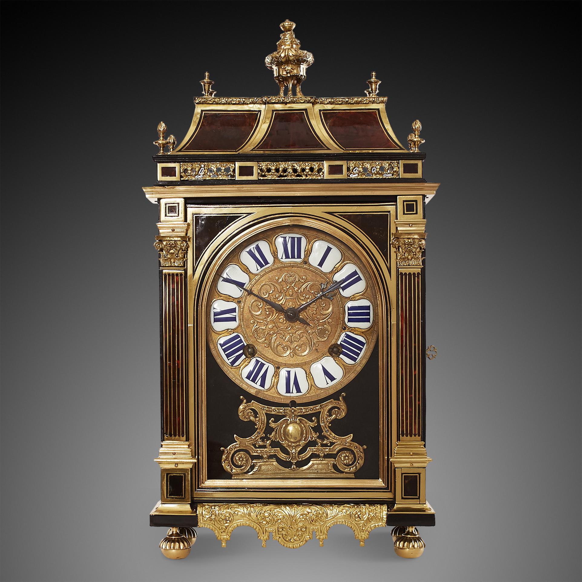 Mantel Clock 18th Century Louis Xv Period by Estienne Menu À, Paris For Sale 2