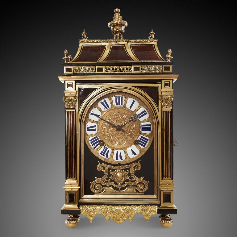 Mantel Clock 18th Century Louis Xv Period by Estienne Menu À, Paris For Sale 5