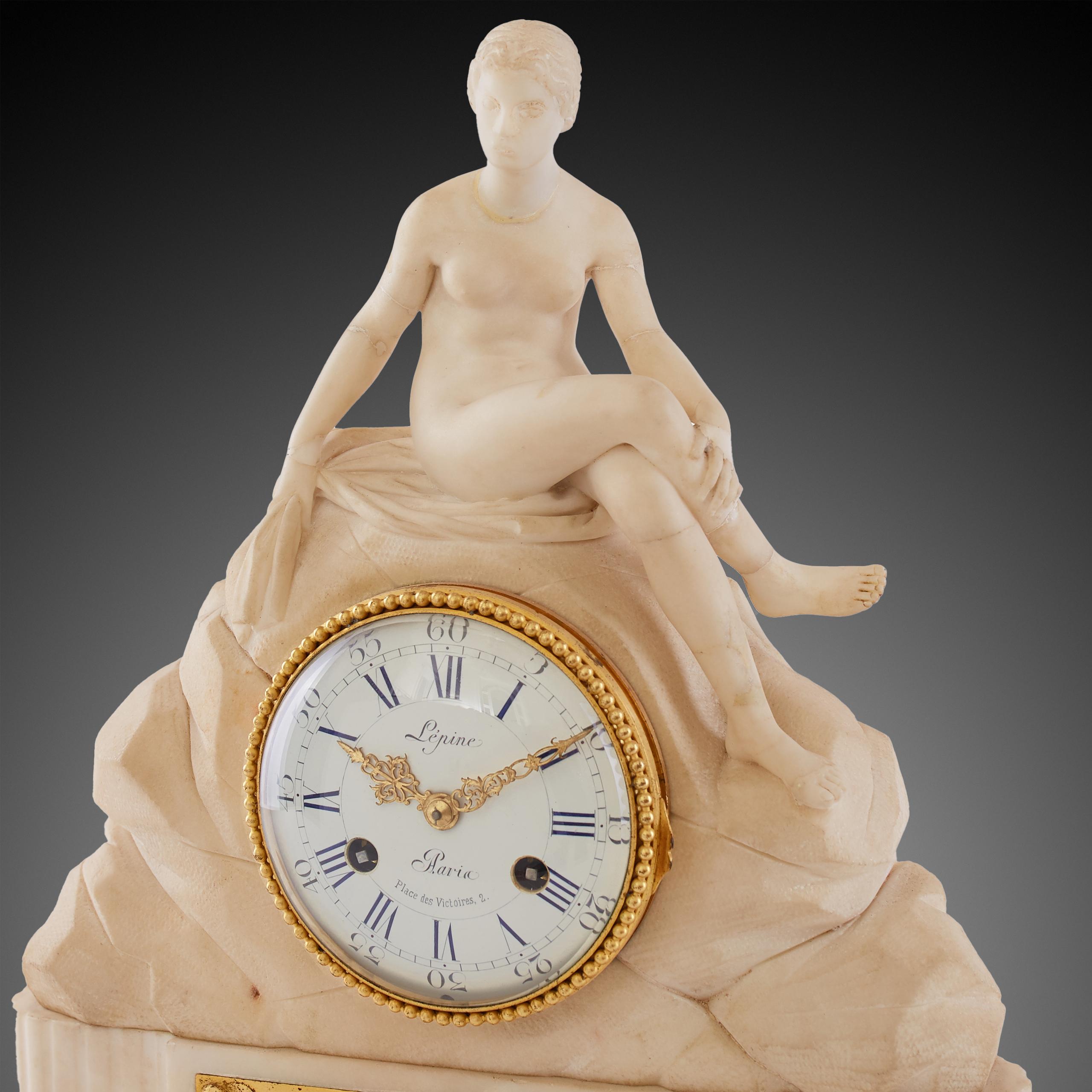 Mantel Clock 18th Century Louis XV Period by Lepine À Paris In Excellent Condition For Sale In Warsaw, PL