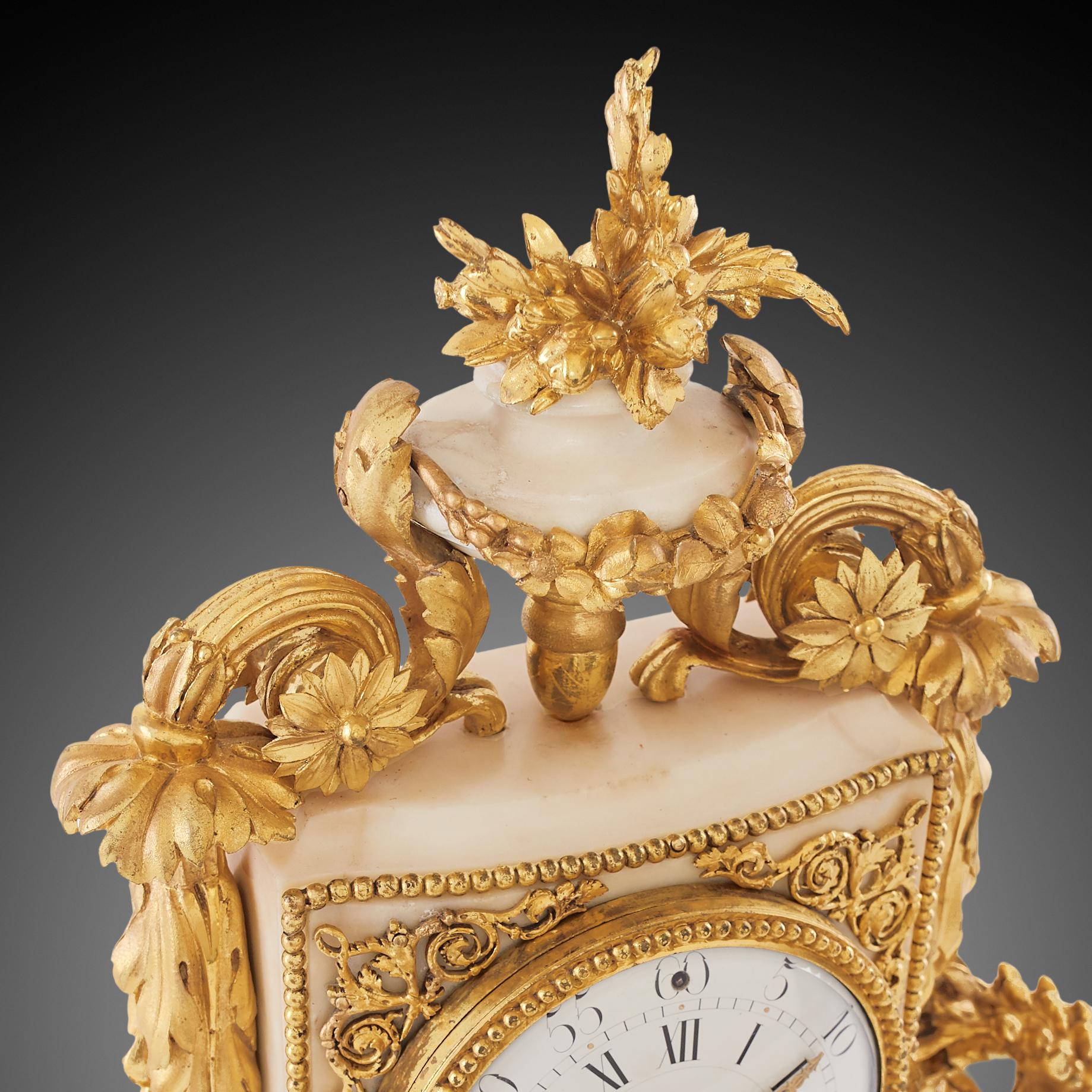 Mantel Clock 18th Century Louis XV Period, by Seigneurel À Paris For Sale 2