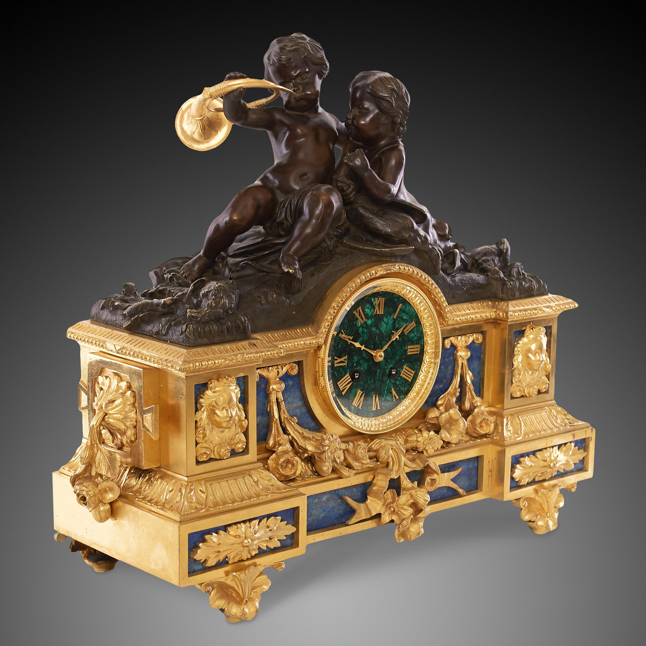 Kaminuhr aus dem 19. Jahrhundert aus der Zeit Napoleons III. (Bronze) im Angebot